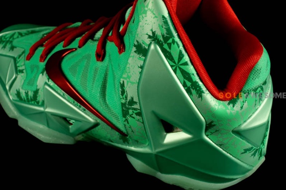 Nike LeBron XI ‘Christmas’ Colorway