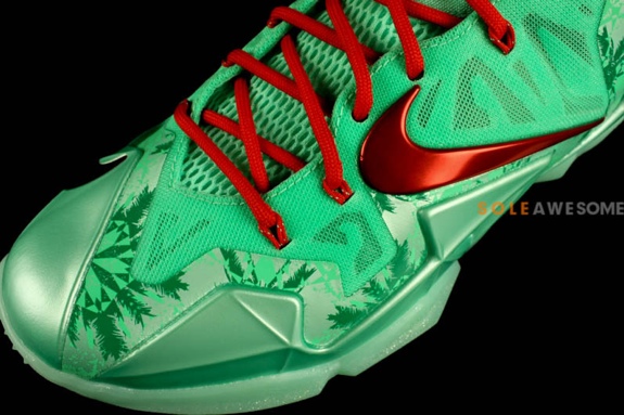Nike LeBron XI ‘Christmas’ Colorway
