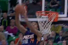 Gerald Green Double-Clutch Reverse Dunk