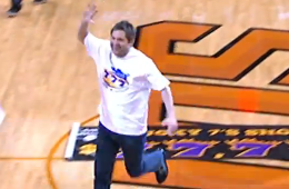 Suns Fan Hits a $77,777 Halfcourt Shot