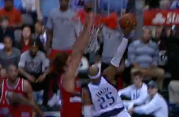 Vince Carter Dunks On Robin Lopez
