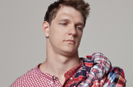 <b>Timofey Mozgov</b> Creatively Models Plaid Shirts For Esquire Russia - timofey-mozgov-esquire-russia-ft-260x170