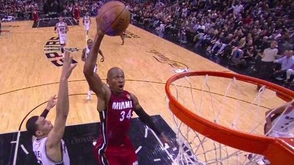 Ray Allen Turns Back the Clock With a Monster Dunk