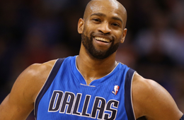 Vince Carter Signs With Memphis Grizzlies