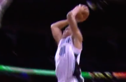 Aaron Gordon Crushes a Monster Slam