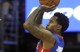 Watch the Detroit Pistons Nail 17 Threes