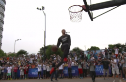 Zach LaVine Takes His Dunk Show To China