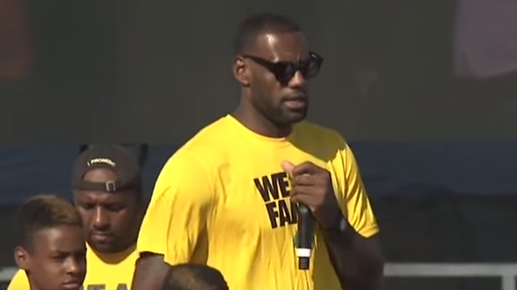LeBron James to Provide Scholarships For Akron Students
