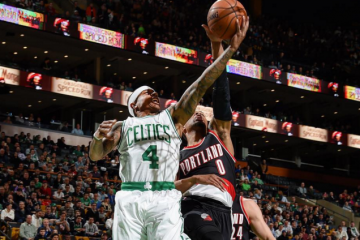 Isaiah Thomas Leads Celtics to 12th Straight Home Win