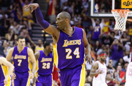 Kobe Bryant Scores 35 Points In Houston Loss