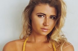 The Distraction: Holly-Daze Coffey
