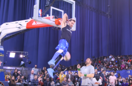 Celebrity Game Halftime Dunk Expo