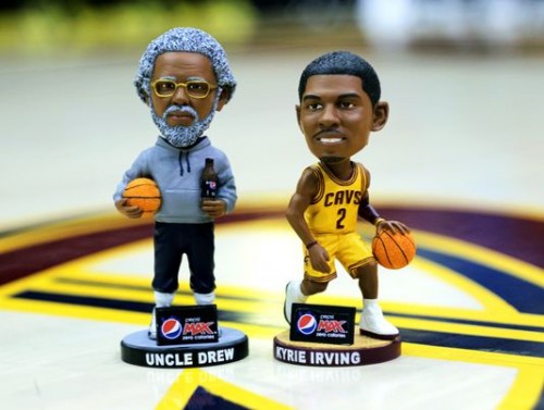 uncle-drew-and-kyrie-bobblehead