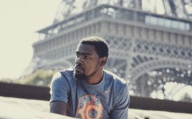 Kevin Durant Shoots Ping-Pong Balls on French TV