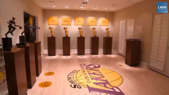 Magic Johnson Shows Oprah His Trophy Room – Hooped Up