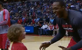 Dwight Howard Dominates a Young Fan 1-on-1