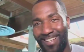 Only a Sea Lion Can Make Kendrick Perkins Smile
