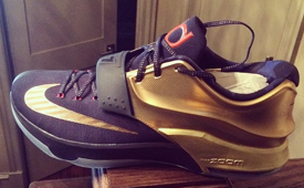 Kevin Durant Shows Off New Nike KD 7 Colorway