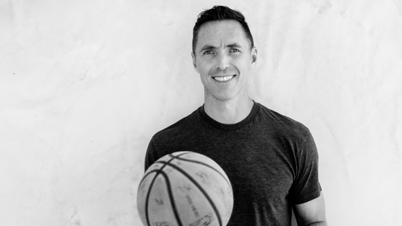 Steve Nash Officially Retires