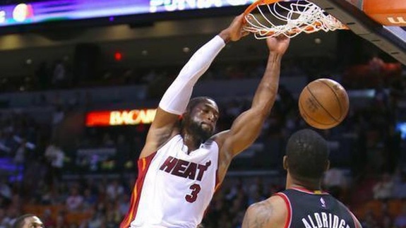 Dwyane Wade Pours In 32 Points to Beat Blazers