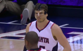 Kyle Korver Explodes For 11 Points In a Minute