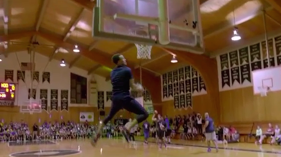 Reminder, Stephen Curry Can Dunk Too