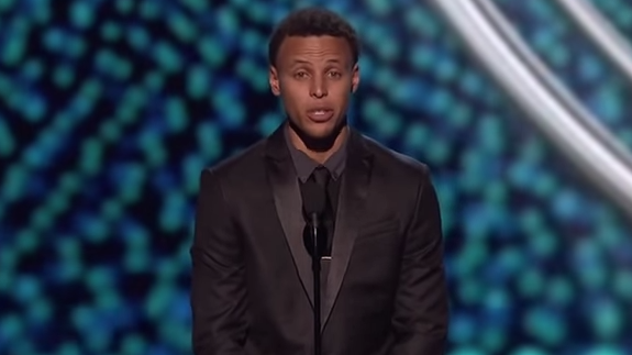 Stephen Curry Presents Lauren Hill's Parents with an ESPY Award