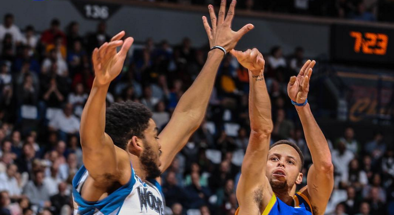 Stephen Curry Struggles, Warriors Still Win